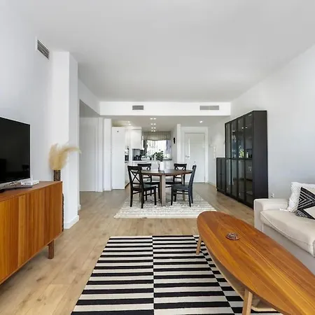 2 Bedroom Apartment, Views Of Aloha Golf, Puerto Banus Marbella