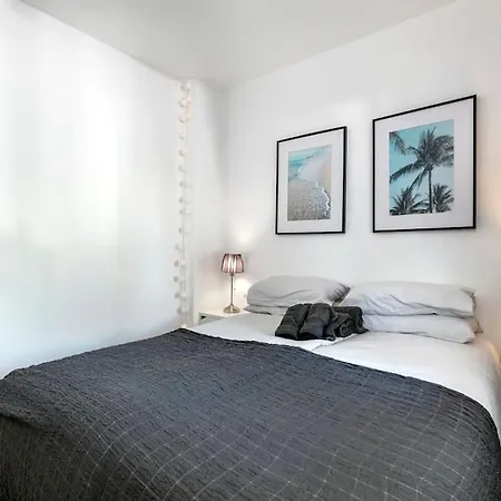 2 Bedroom Apartment, Views Of Aloha Golf, Puerto Banus Apartment *