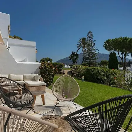 Apartment 2 Bedroom Apartment, Views Of Aloha Golf, Puerto Banus *