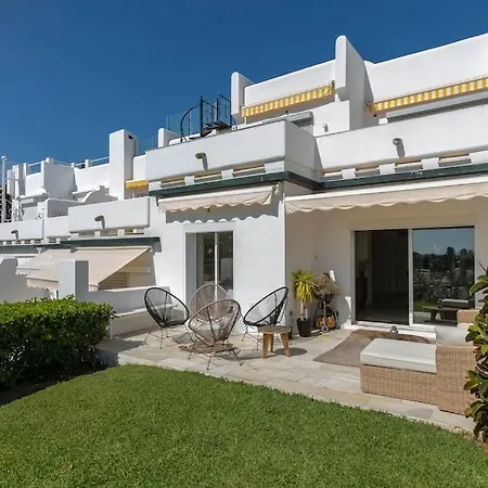 2 Bedroom Apartment, Views Of Aloha Golf, Puerto Banus Marbella