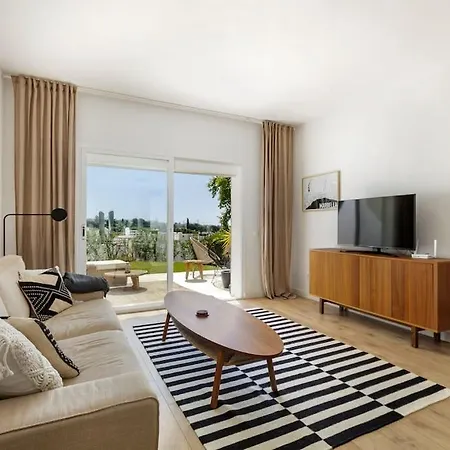 2 Bedroom Apartment, Views Of Aloha Golf, Puerto Banus Apartment