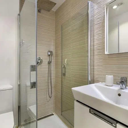 2 Bedroom Apartment, Views Of Aloha Golf, Puerto Banus Marbella